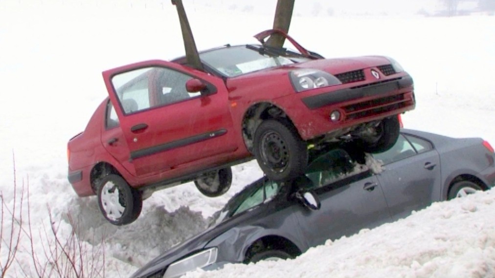 Nehoda_auto_na streche_druhého